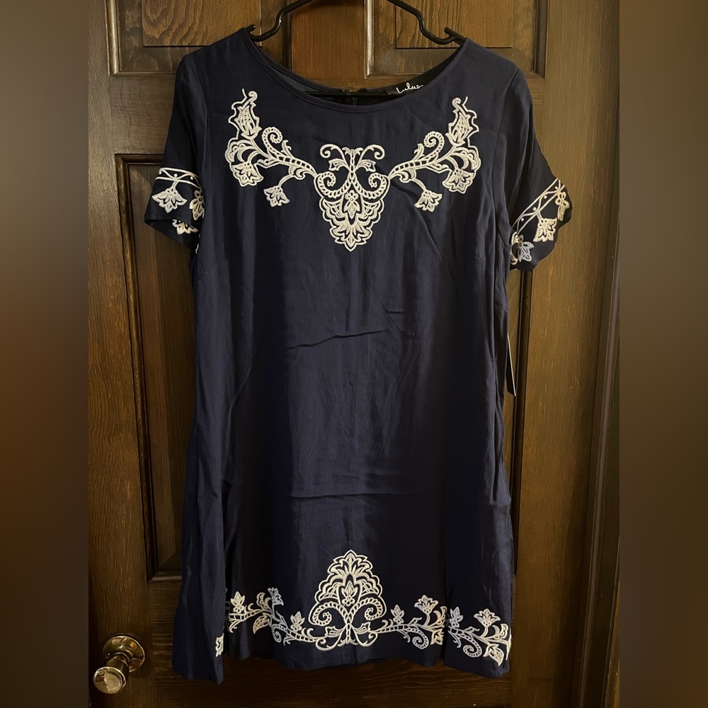 Lulu’s Navy Dress with White Embroidery